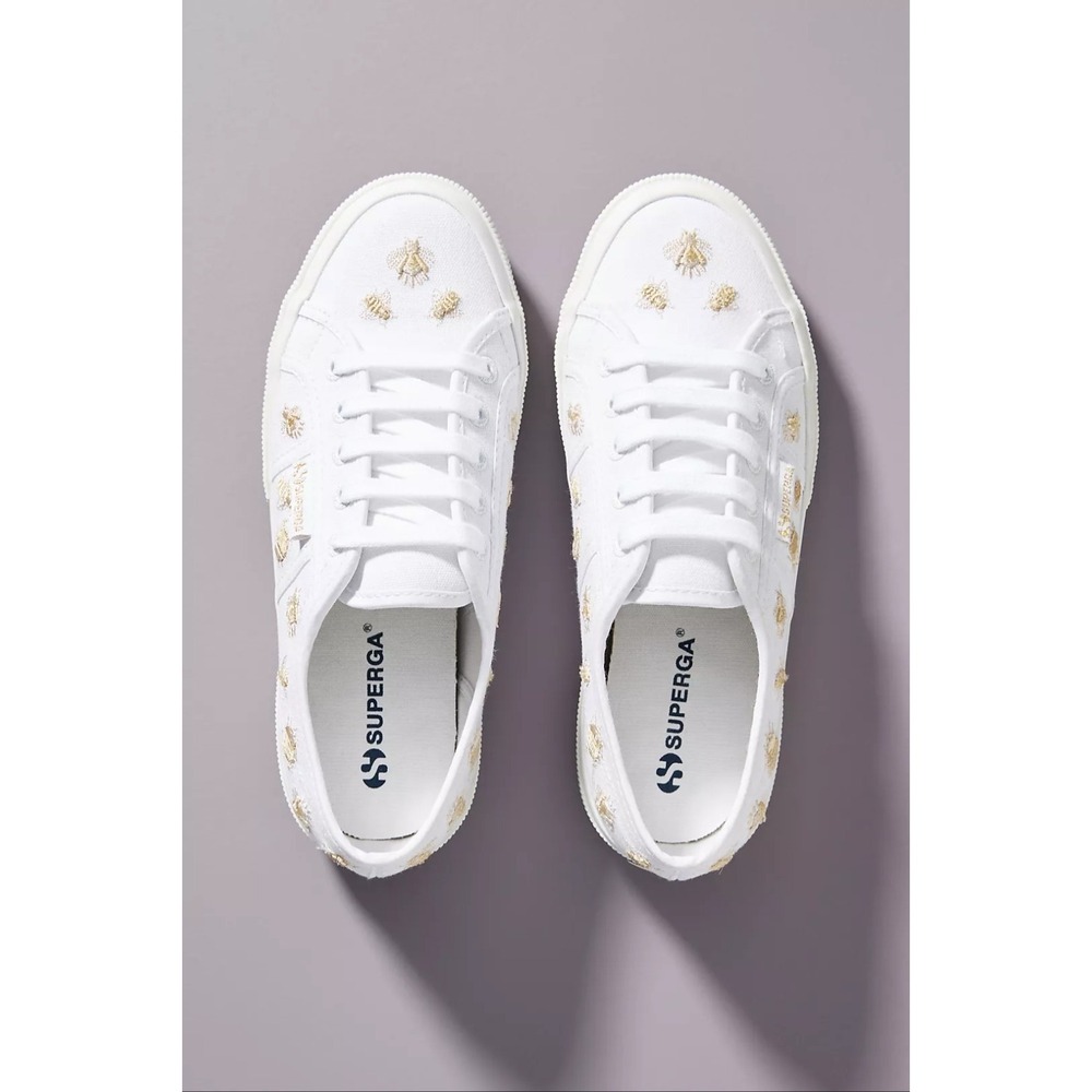 Superga 2750- Embroidered Bee Sneakers Size‎ 61/2